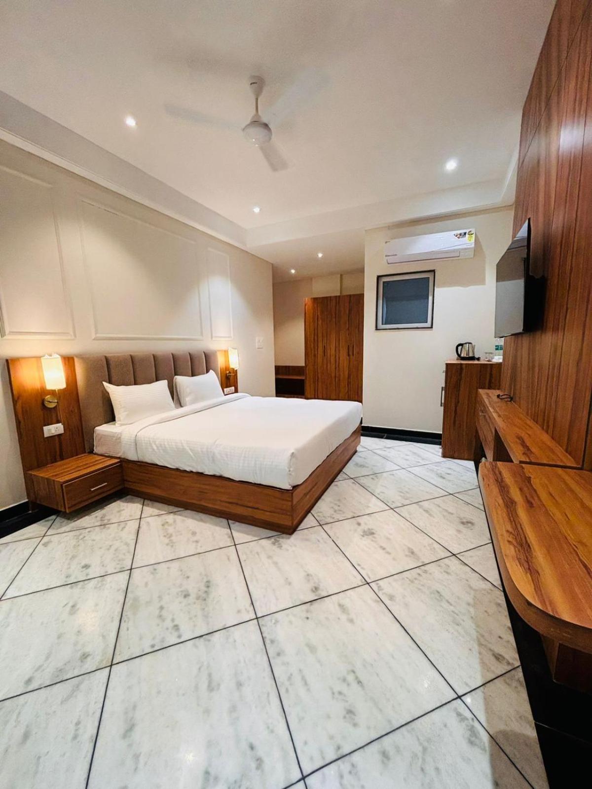 Hotel Saaj Mansion Dźajpur Zewnętrze zdjęcie